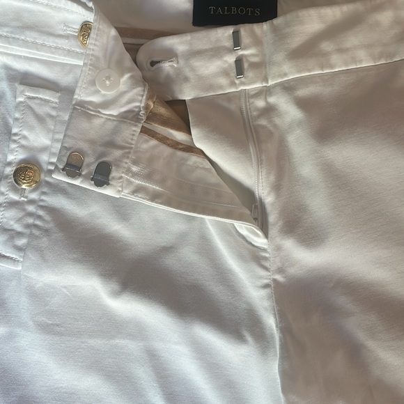 Talbots Summer White with Gold T Buttons Ankle Length Cotton Pants Size 2 - Picture 9 of 13